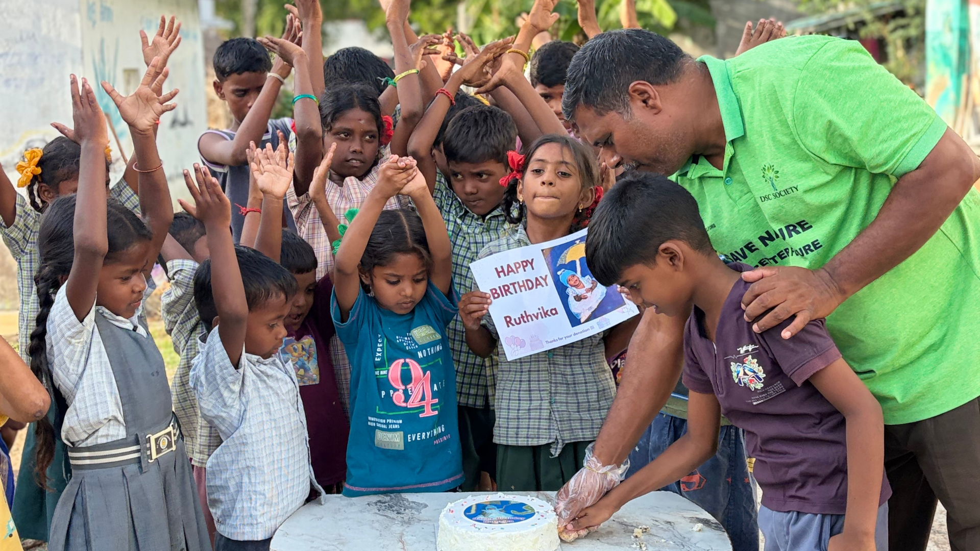 Food Donation in Faridabad | Feed Needy Children – DSC Society